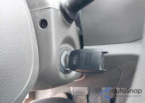 2015 Kia Sportage Lx z USA, uszkodzony, nr VIN KNDPBCAC6F7791900